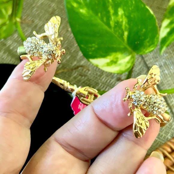 Lilly Pulitzer Bracelet NWT Sparkling BUMBLE BEE GOLD CRYSTAL ⭐️Bamboo HINGE - Picture 11 of 14